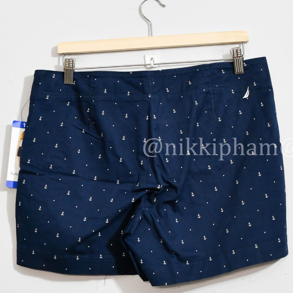 Brand new Nautica Women Short size 10 - Picture 7 of 7